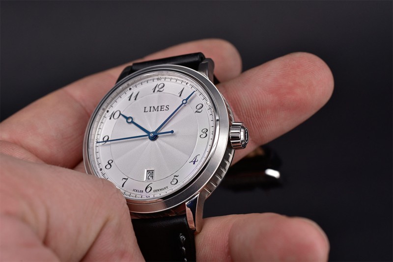 media/image/Limes-Pharo-Finesse-guilloche-dial.jpg