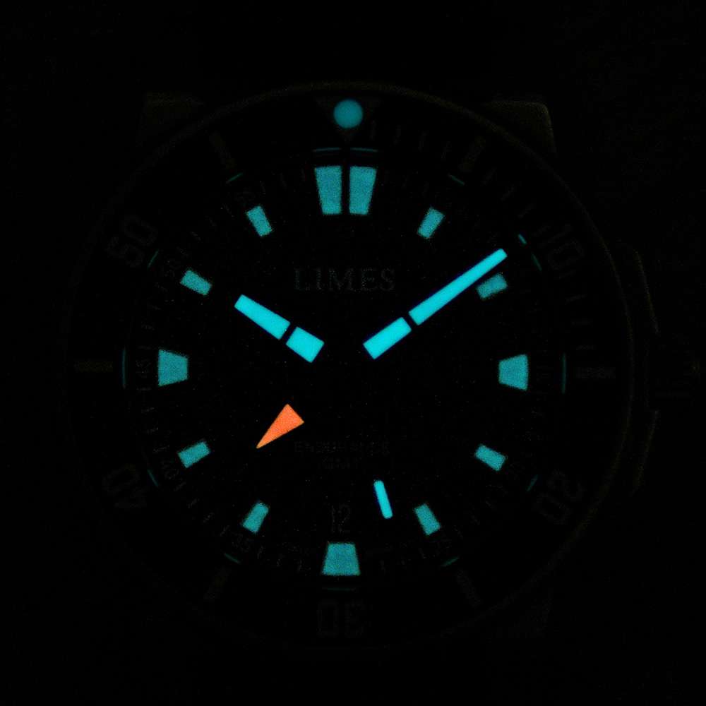 Endurance GMT . BL.R Endurance GMT Taucher Limes Mechanische